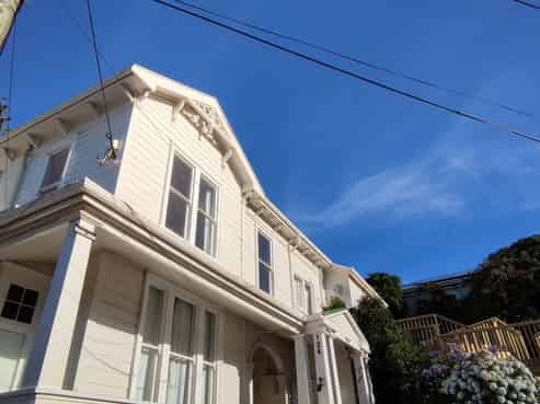 2/124 Constable Street, Newtown