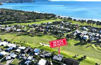   143 The Fairway, Matarangi