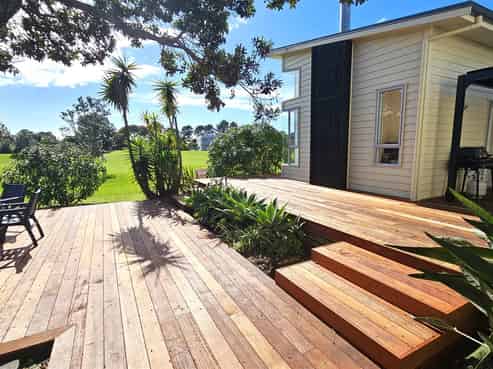   143 The Fairway, Matarangi