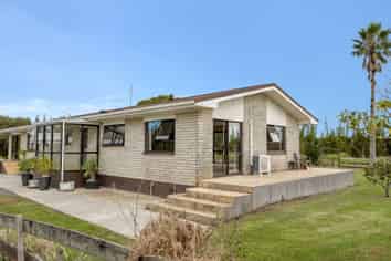 6 State Highway 1, Awanui