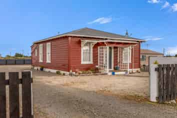 6 and 8 Princess Street, Marton