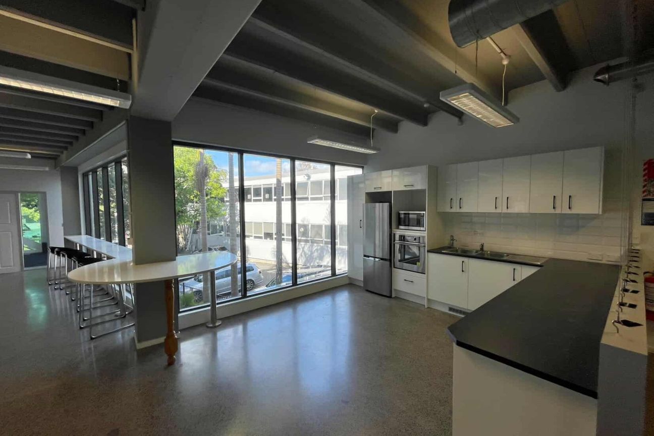 Functional Office in Takapuna - Fler
