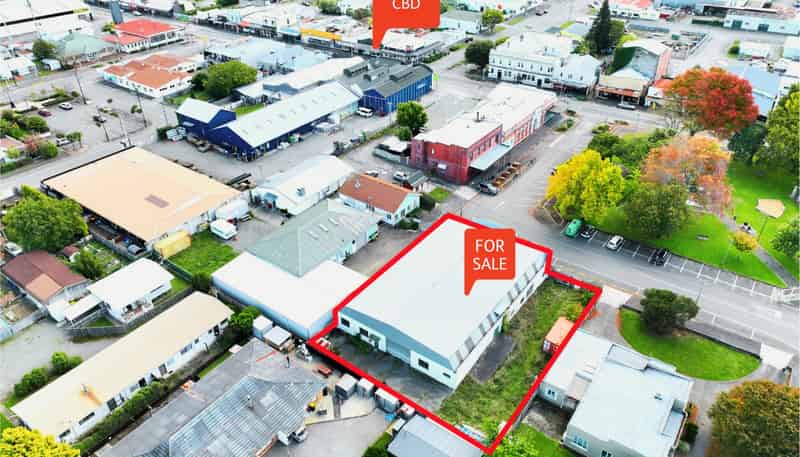 50 Memorial Square, Carterton