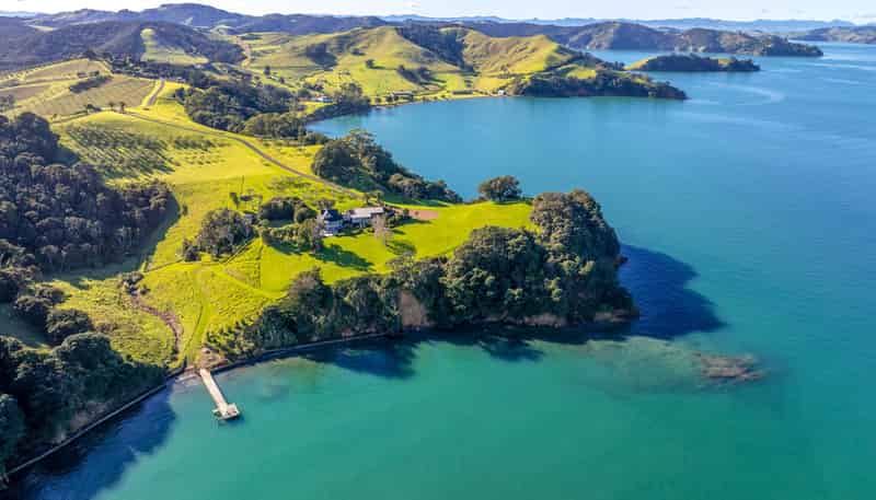 379i Gordons Road, Waiheke Island