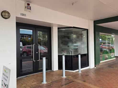 Ex jewellers - available now