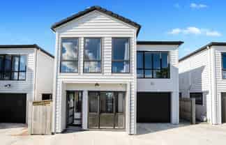 10D Margaret Street, Papakura