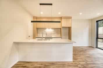 7E Youth Street, Mount Roskill