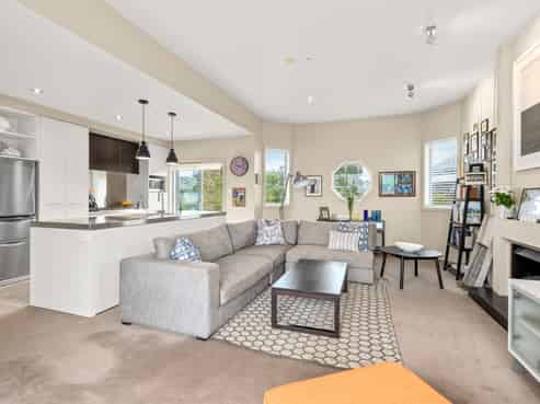 9 Little Compton Mews, Snells Beach