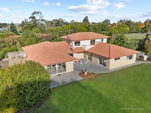 53 Willow Park Drive, Opaki