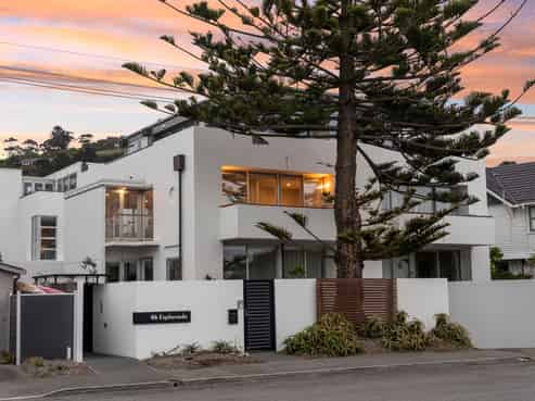 3/46 Esplanade, Sumner