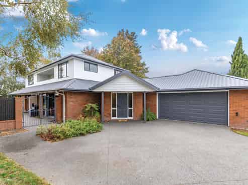 24 Eders Road, Woodend
