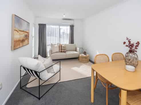 2/41 Cameron Road, Hamilton East