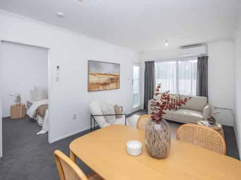 2/41 Cameron Road, Hamilton East
