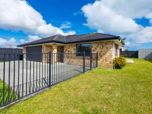19A Buchanan Road, Kingseat