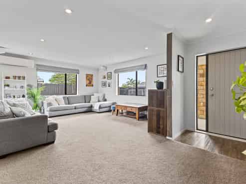 19A Buchanan Road, Kingseat