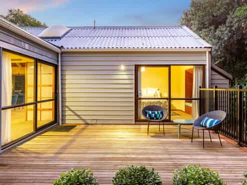 49 Bayview Road, Paremata