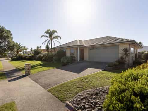 14 Ohuirehe Road, Coastlands