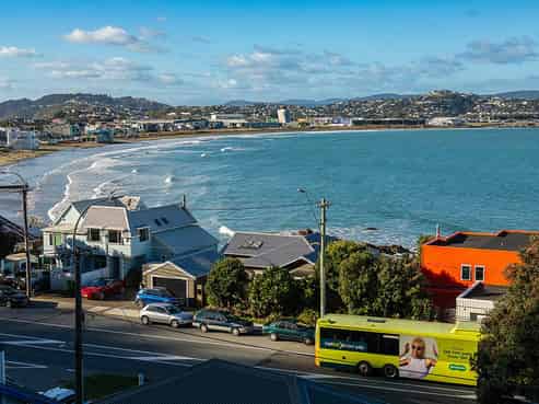 274 Queens Drive, Lyall Bay