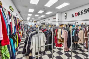 RETAIL SPACE WITH COMPETITIVE RENT ON K' ROAD
