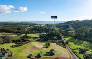 178 West Coast Road, Makarau