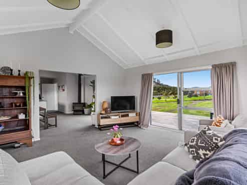 178 West Coast Road, Makarau