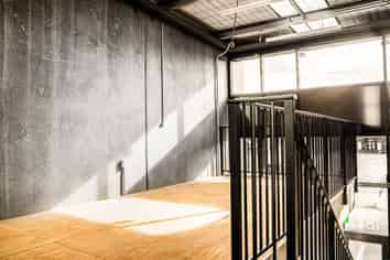 For LEASE- Flexible Commercial Workshop