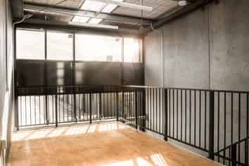 For LEASE- Flexible Commercial Workshop
