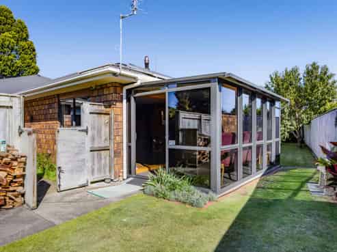 69 Egmont Street, HAWERA