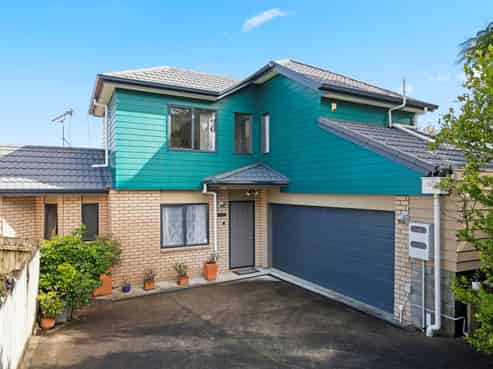 109B  New Windsor Road, New Windsor