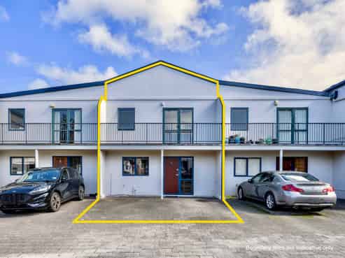 4/71 Fernhill Way, Oteha