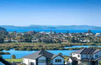 36 Butler Stoney Crescent, Millwater