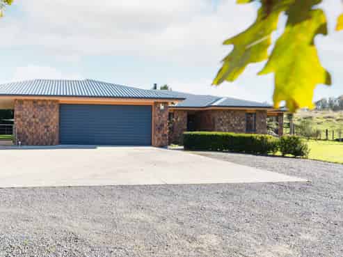 65 Monteith Street, Halcombe
