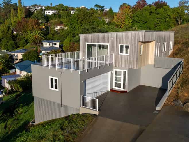 120 Washington Road, Stepneyville
