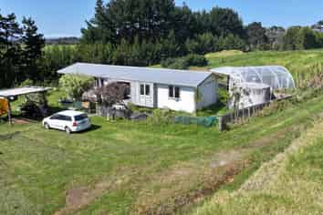 5126 State Highway One, Ngataki