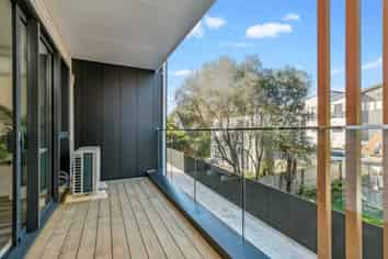 2/672 Mount Albert Road, Royal Oak