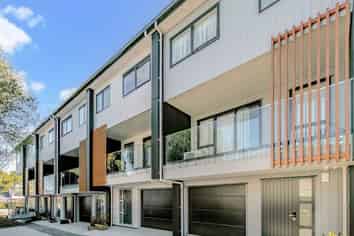 2/672 Mount Albert Road, Royal Oak