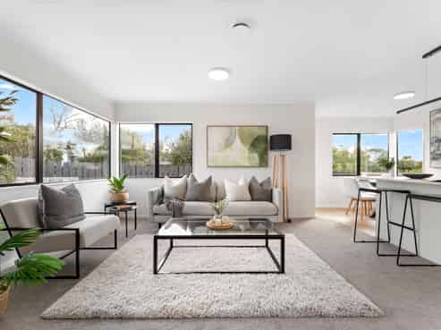 2/7 Rewarewa Road, Te Atatu Peninsula