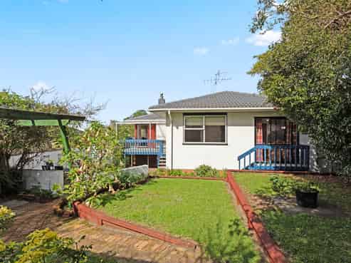 18 Felgrove Street, Glendene