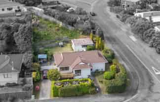 28 Weggery Drive, Waikanae Beach
