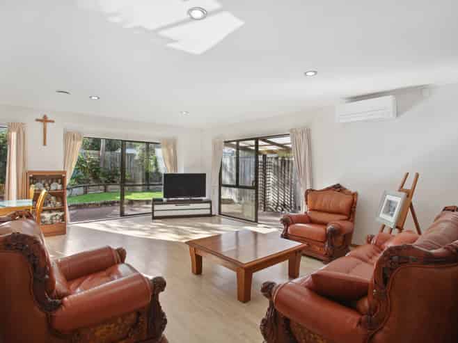 2/148 Pigeon Mountain Road, Half Moon Bay