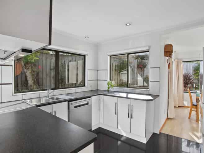 2/148 Pigeon Mountain Road, Half Moon Bay