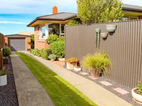 2B Rhodes Street, Parkside