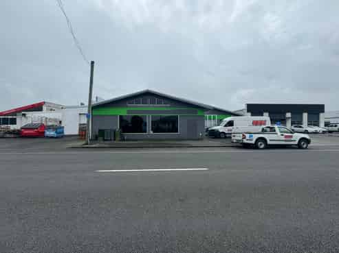 Hastings Showroom and storage