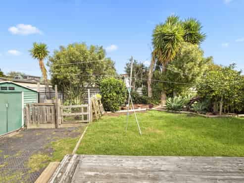 52 Taihiki Road, Clarks Beach