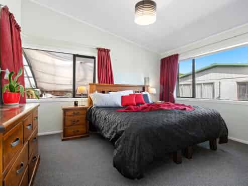 52 Taihiki Road, Clarks Beach