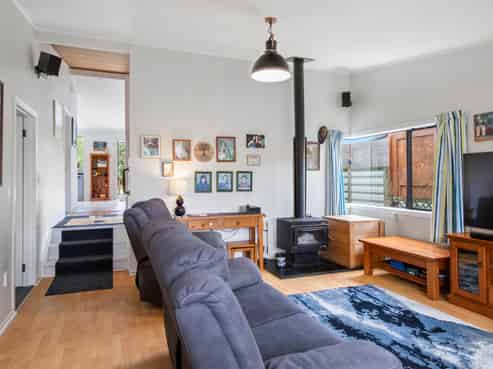 52 Taihiki Road, Clarks Beach