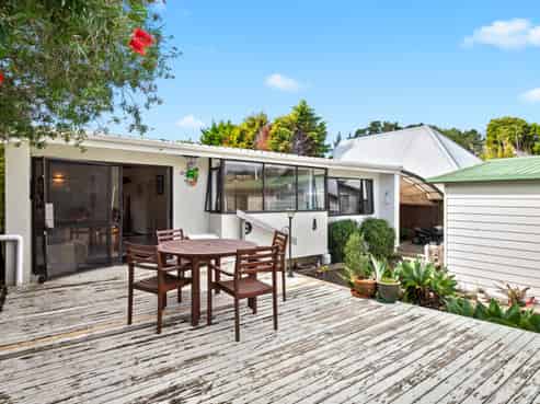 52 Taihiki Road, Clarks Beach