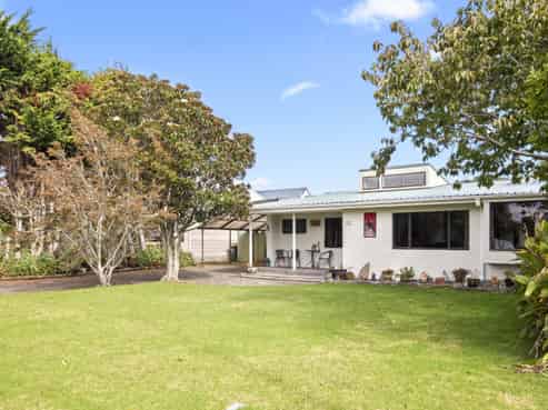 52 Taihiki Road, Clarks Beach