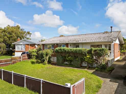 14 Wordsworth Road, Manurewa