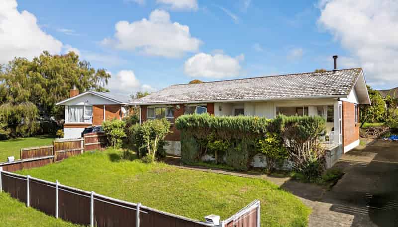 14 Wordsworth Road, Manurewa